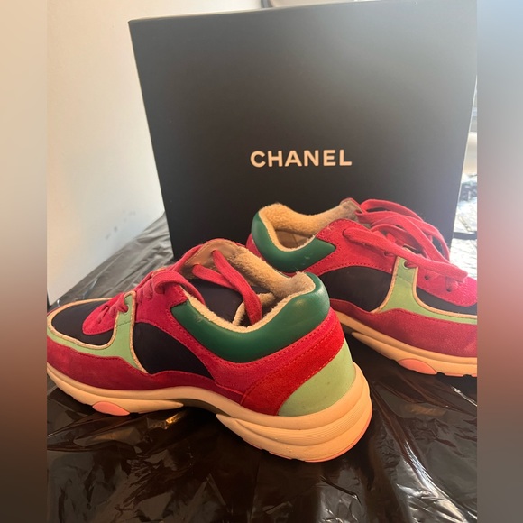 Chanel multi colored sneaker - Picture 2 of 8